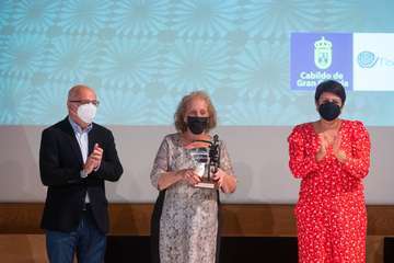 Homenaje del Cabildo a las caladoras grancanarias/TA.